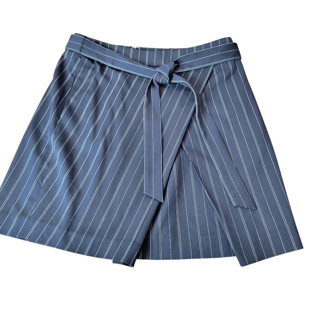 Banana Republic Wrap Skirt Tie waist Fully Lined Pinstripe Size 2